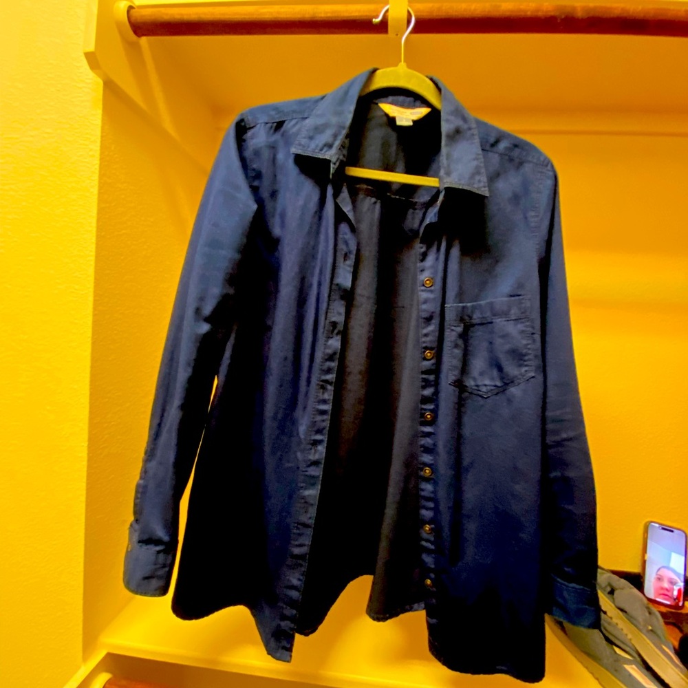 Old navy leisure long sleeve shirt